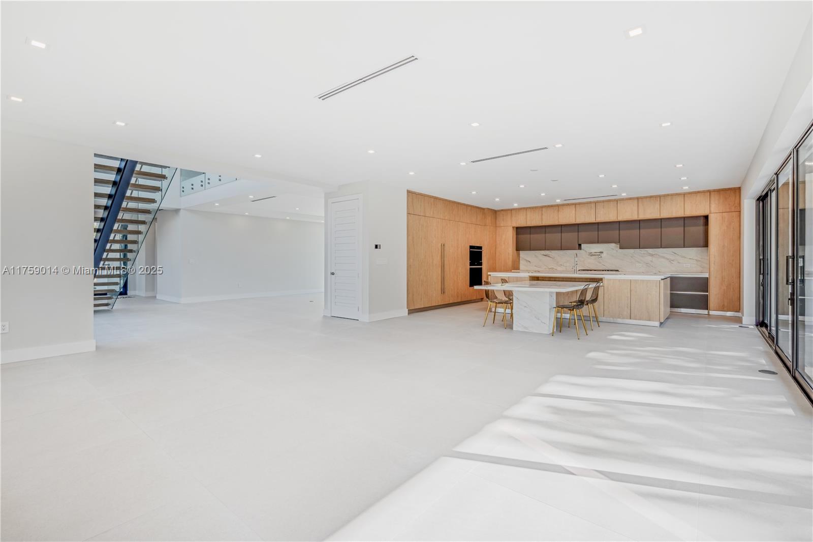 COCOPLUM TERR ADDN - Residential