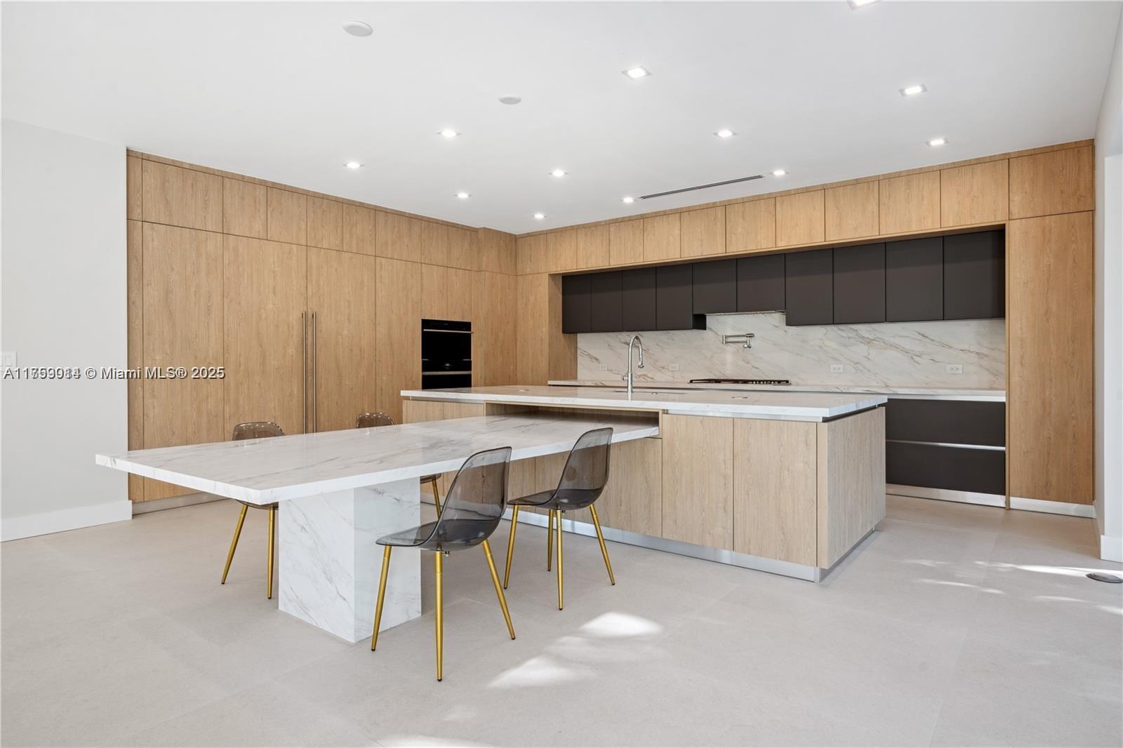 COCOPLUM TERR ADDN - Residential