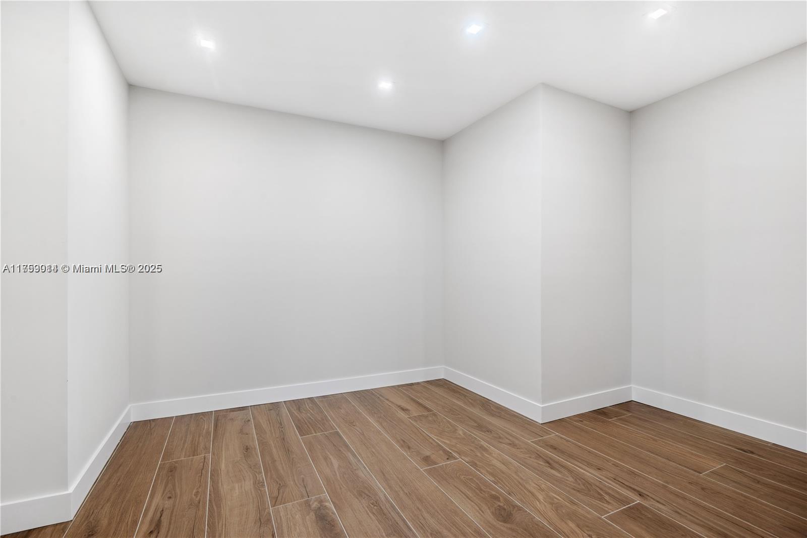 COCOPLUM TERR ADDN - Residential