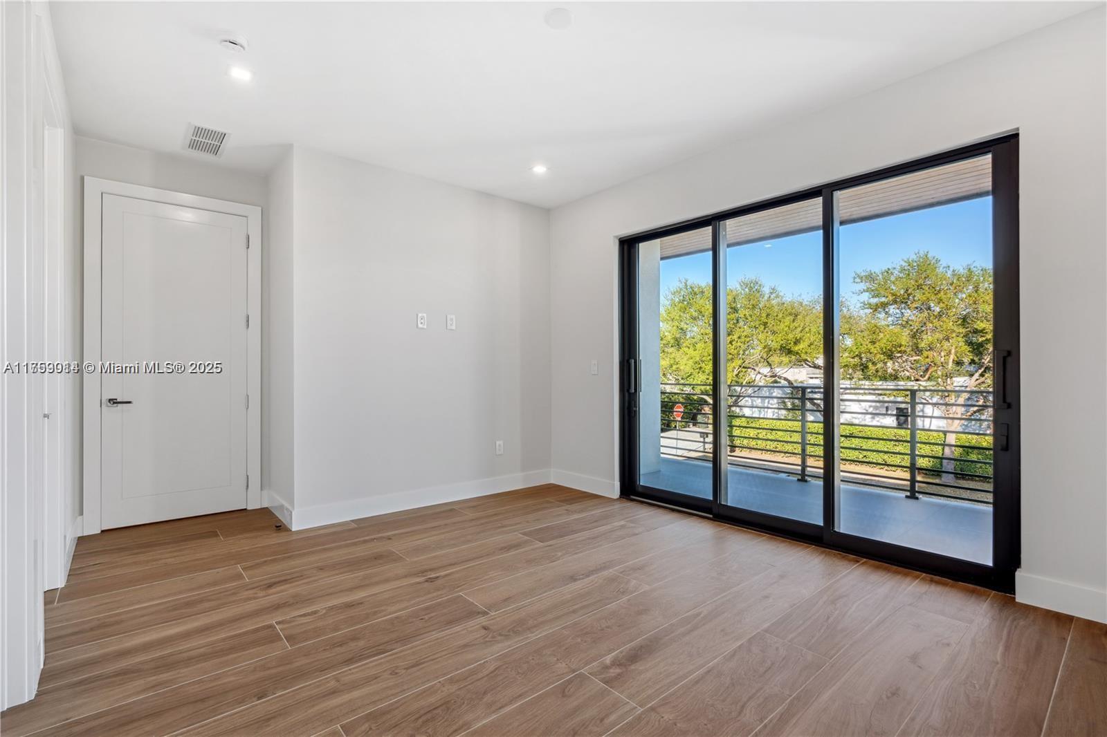 COCOPLUM TERR ADDN - Residential