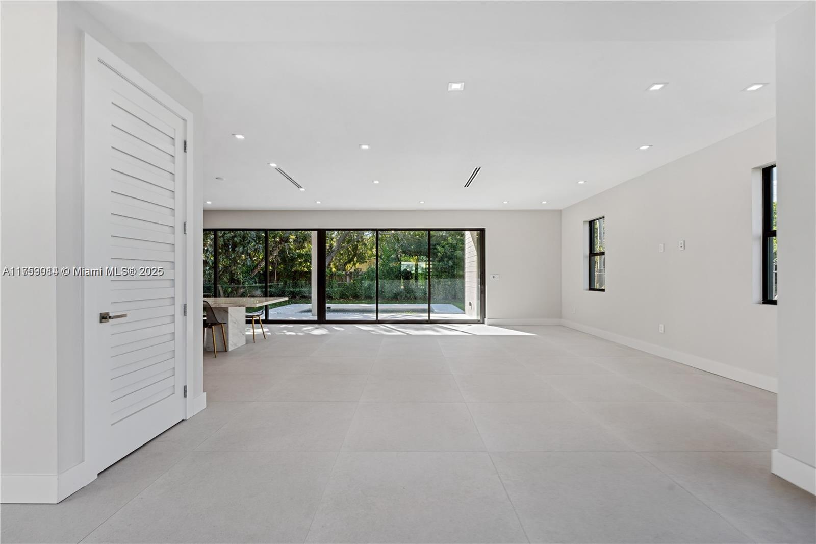 COCOPLUM TERR ADDN - Residential