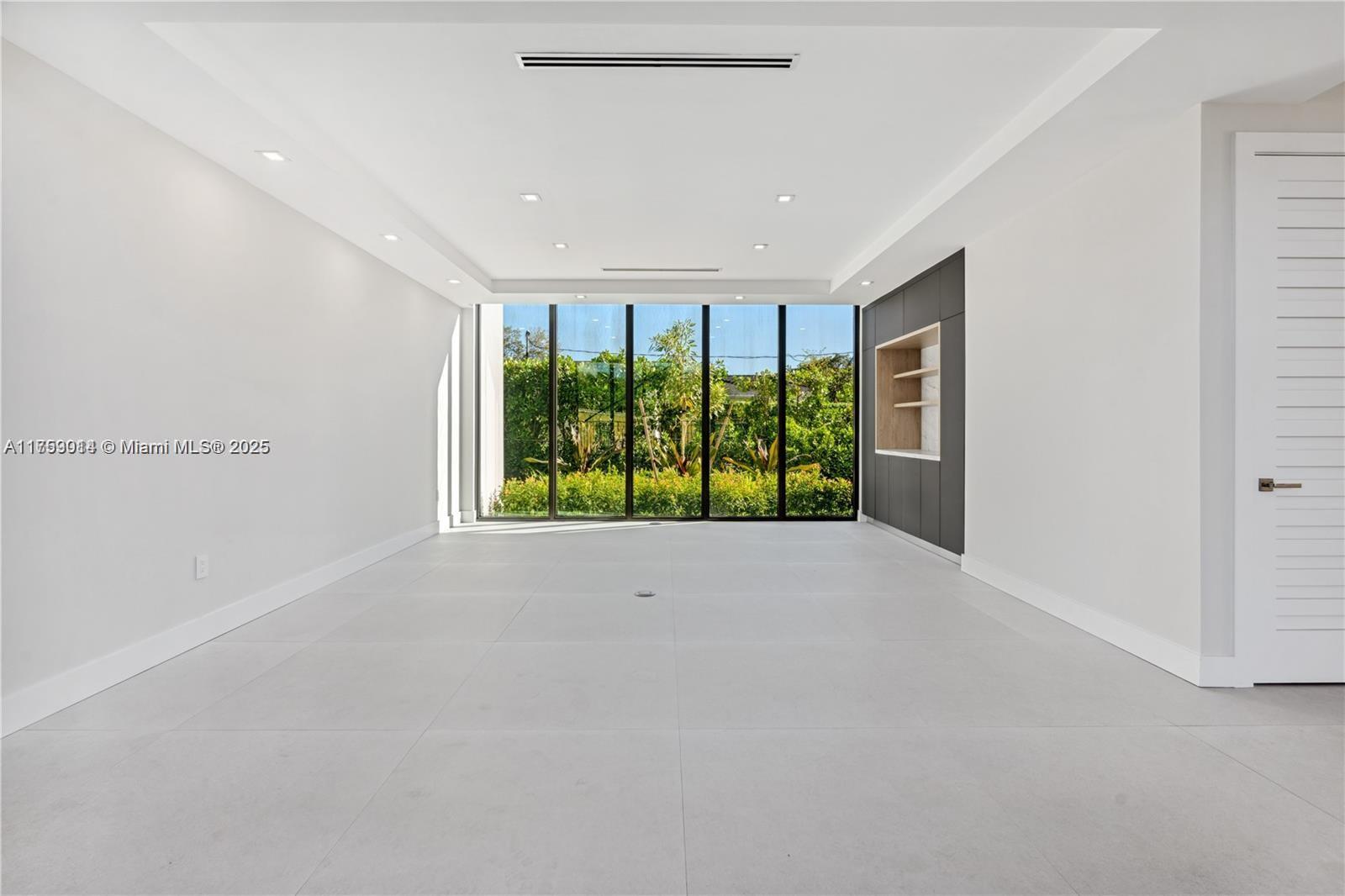 COCOPLUM TERR ADDN - Residential