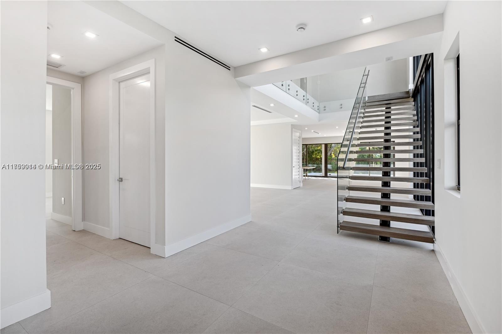 COCOPLUM TERR ADDN - Residential