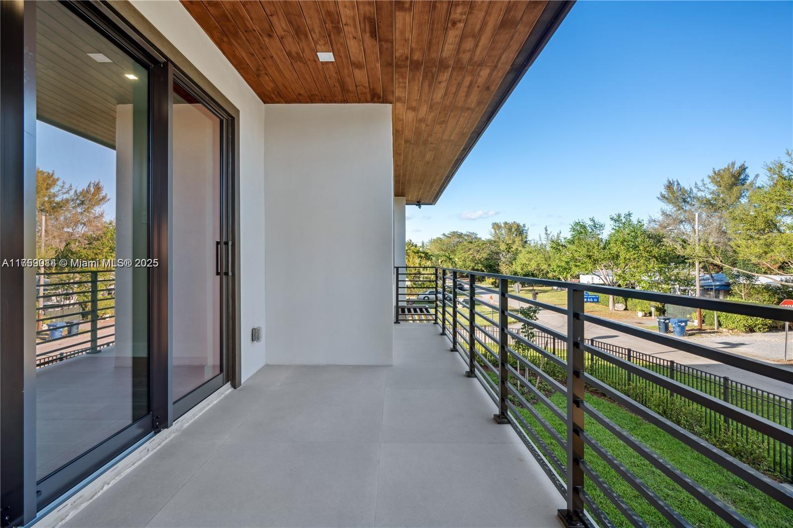 COCOPLUM TERR ADDN - Residential