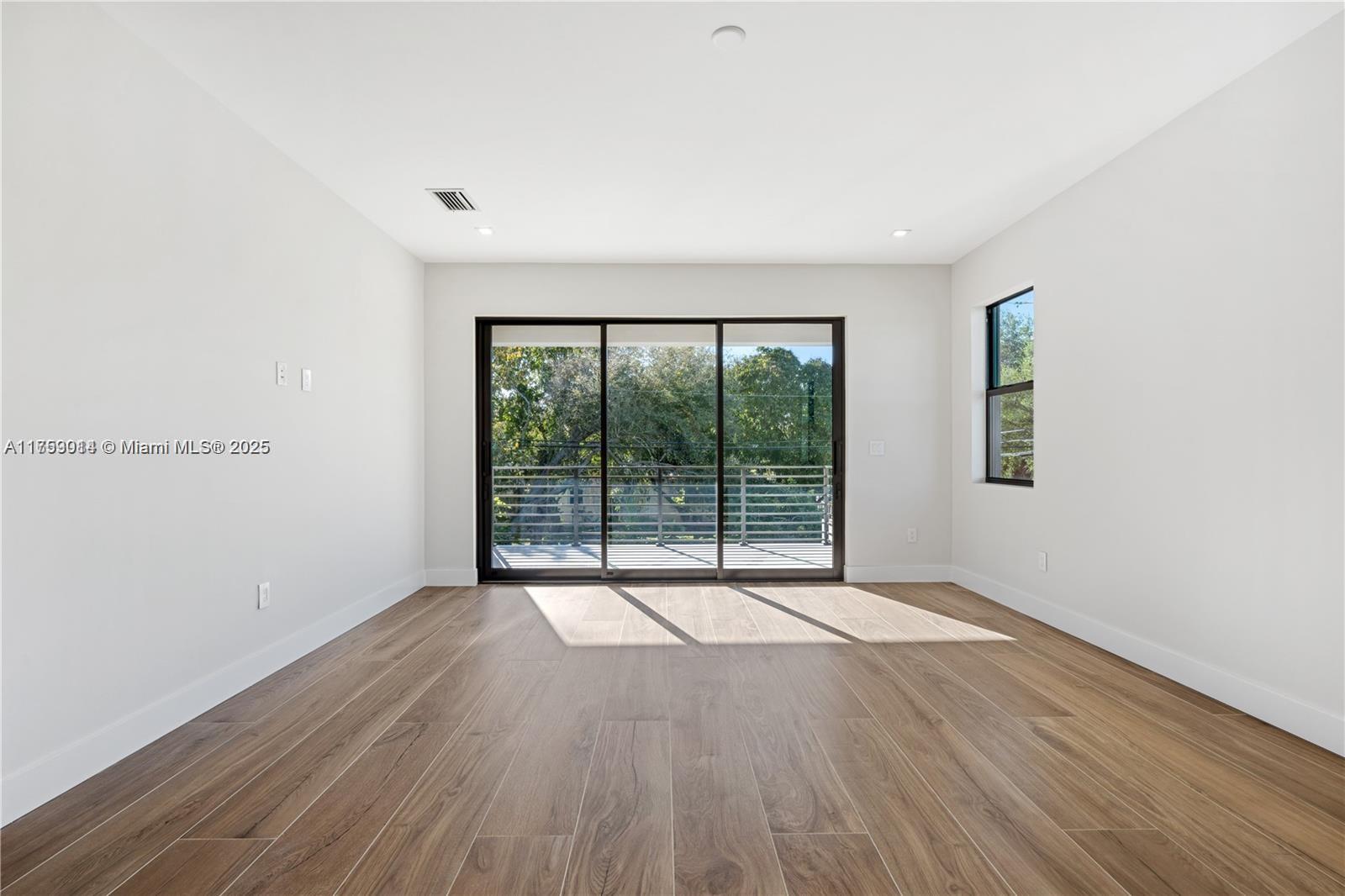 COCOPLUM TERR ADDN - Residential