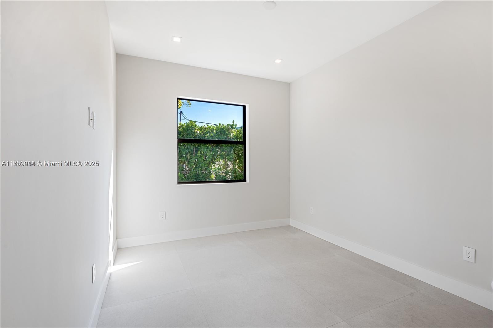 COCOPLUM TERR ADDN - Residential