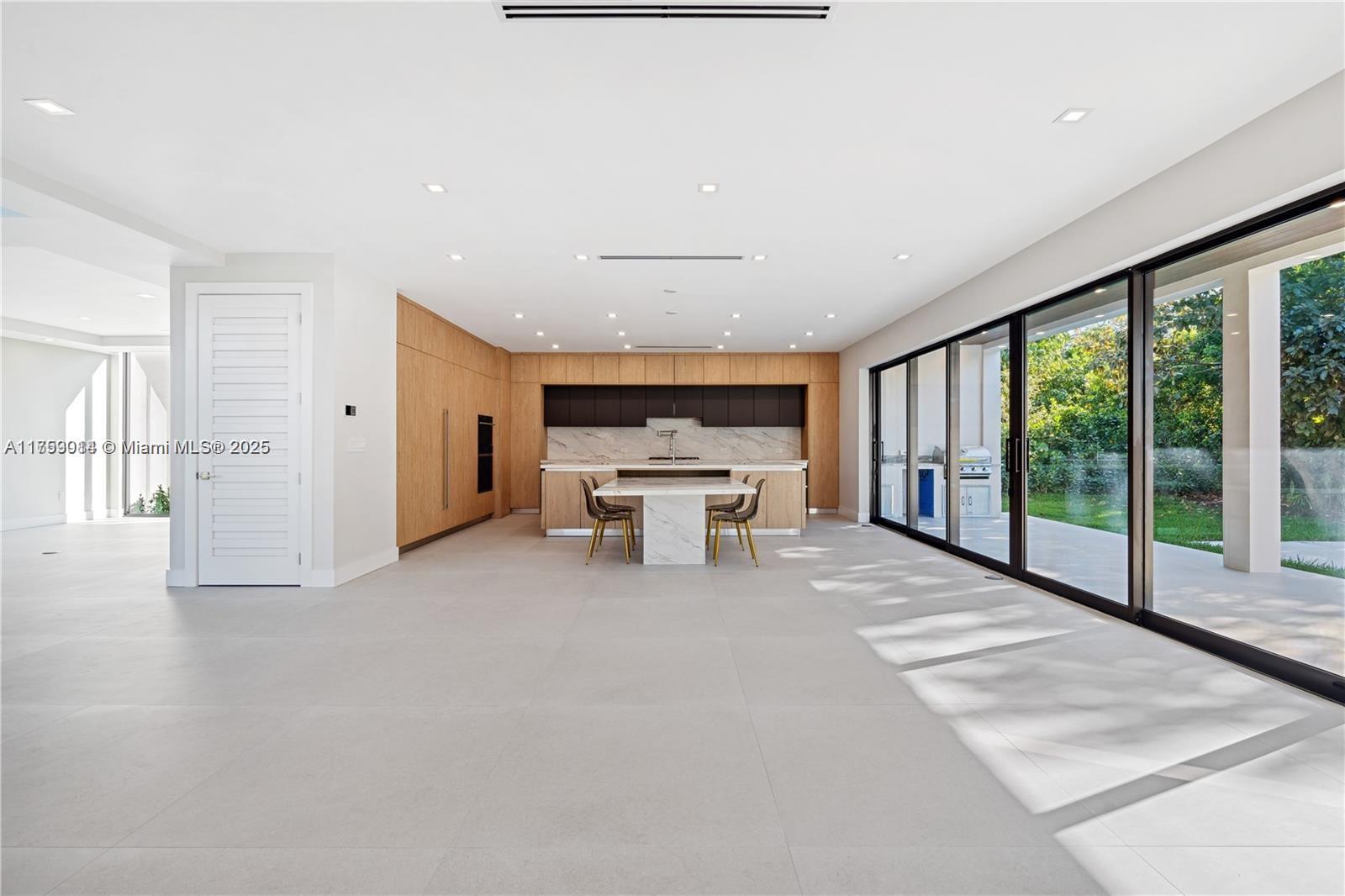 COCOPLUM TERR ADDN - Residential