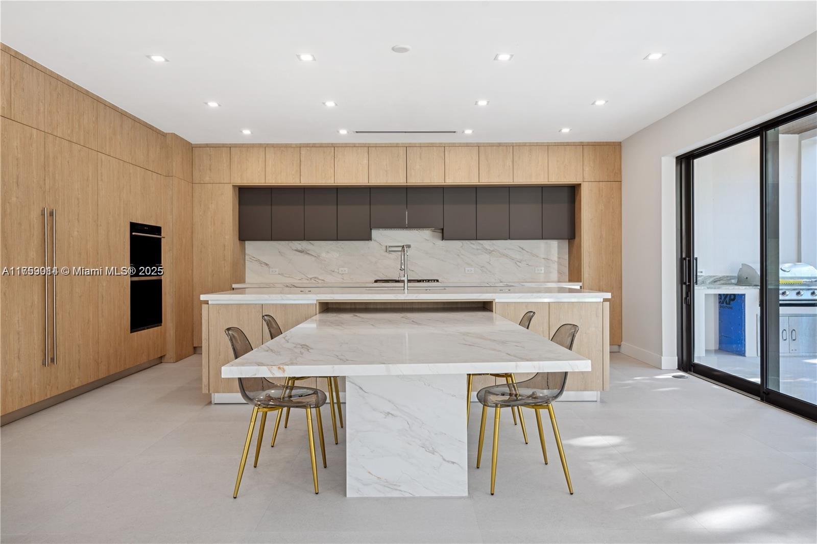 COCOPLUM TERR ADDN - Residential