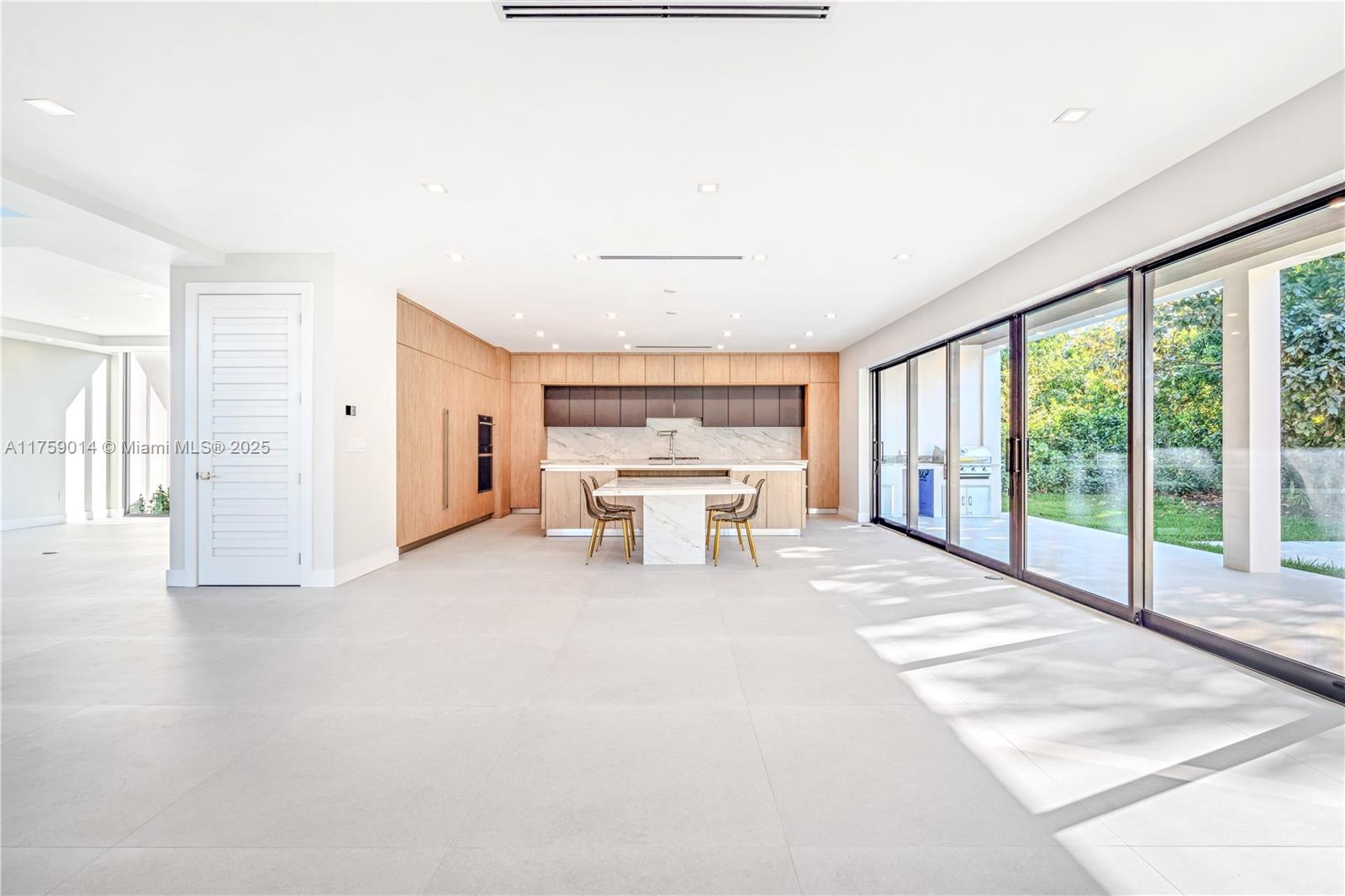 COCOPLUM TERR ADDN - Residential