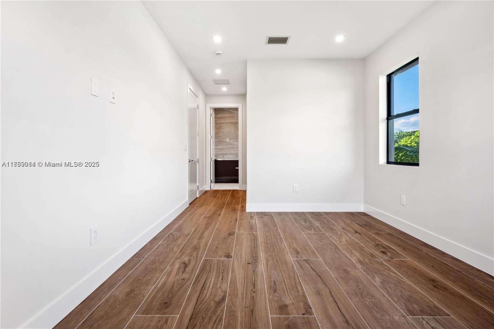 COCOPLUM TERR ADDN - Residential