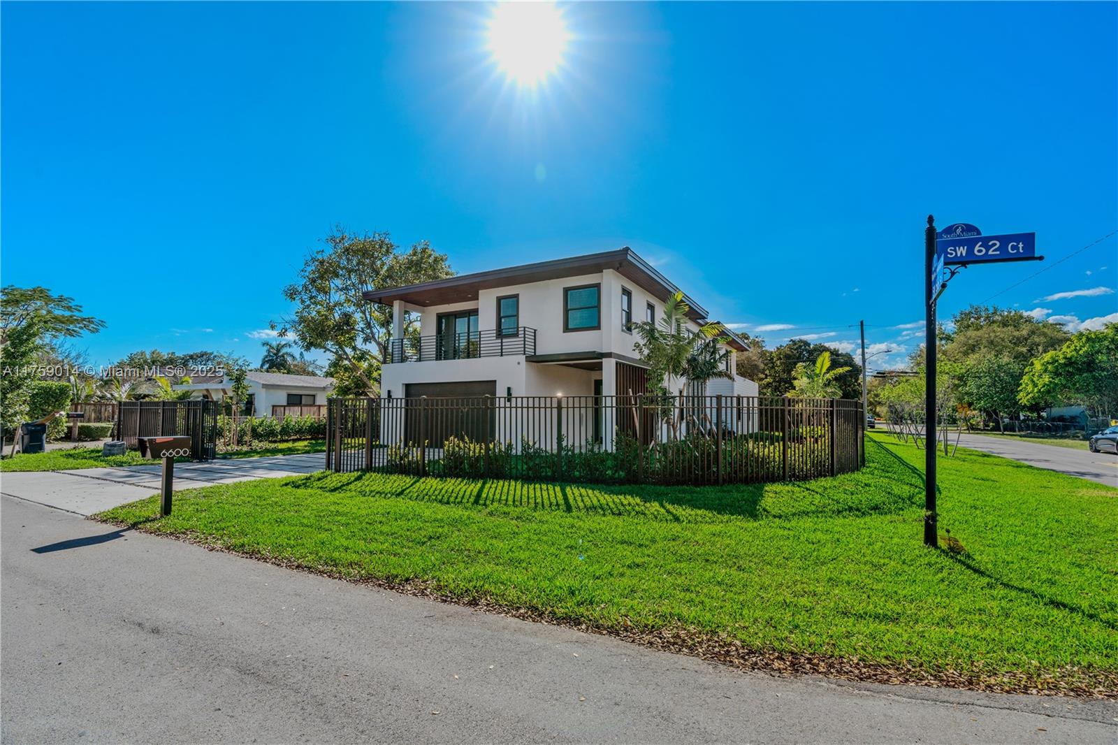 COCOPLUM TERR ADDN - Residential