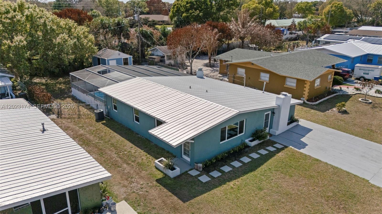 MARAVILLA ESTATES - Residential