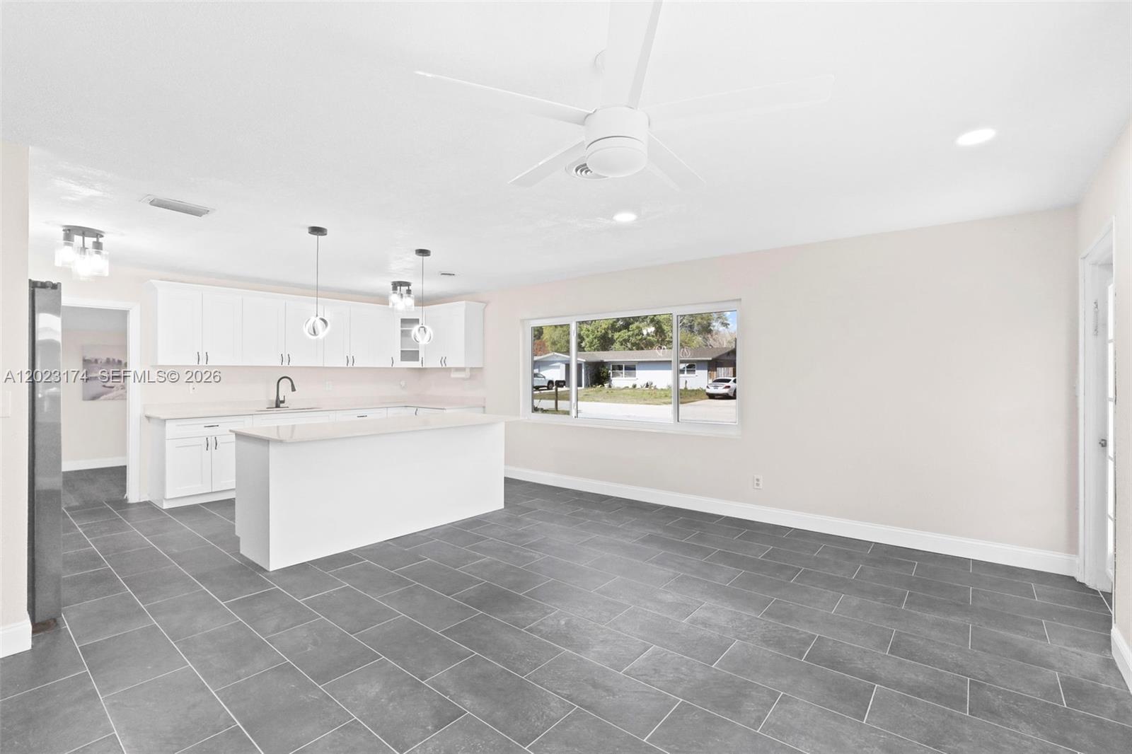 MARAVILLA ESTATES - Residential