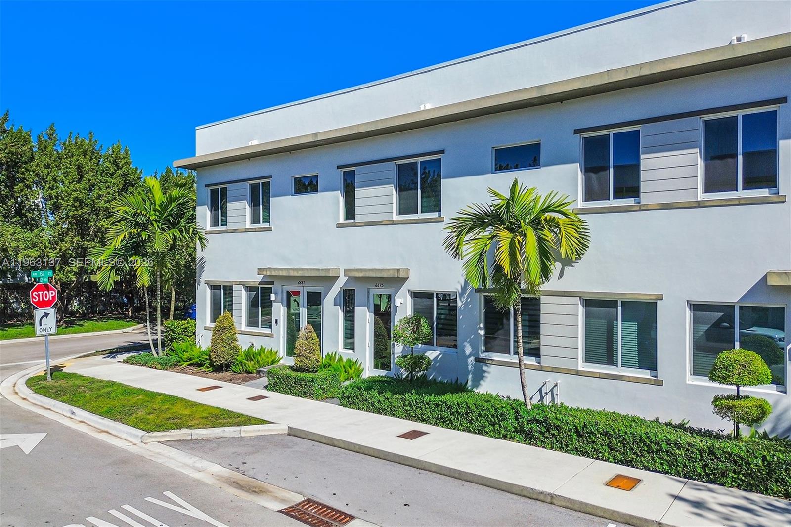 LANDMARK AT DORAL CENTRAL - Residential