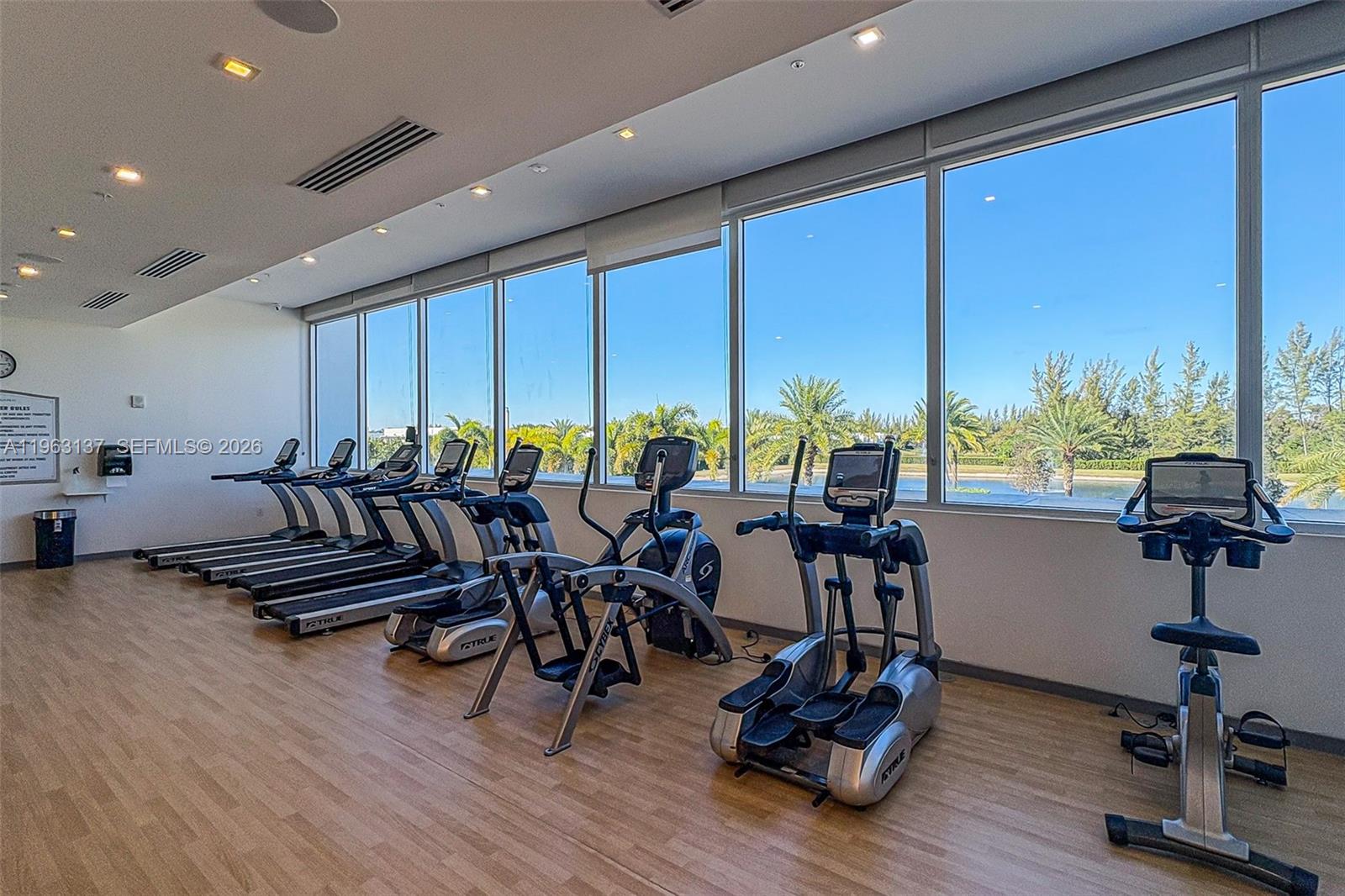 LANDMARK AT DORAL CENTRAL - Residential