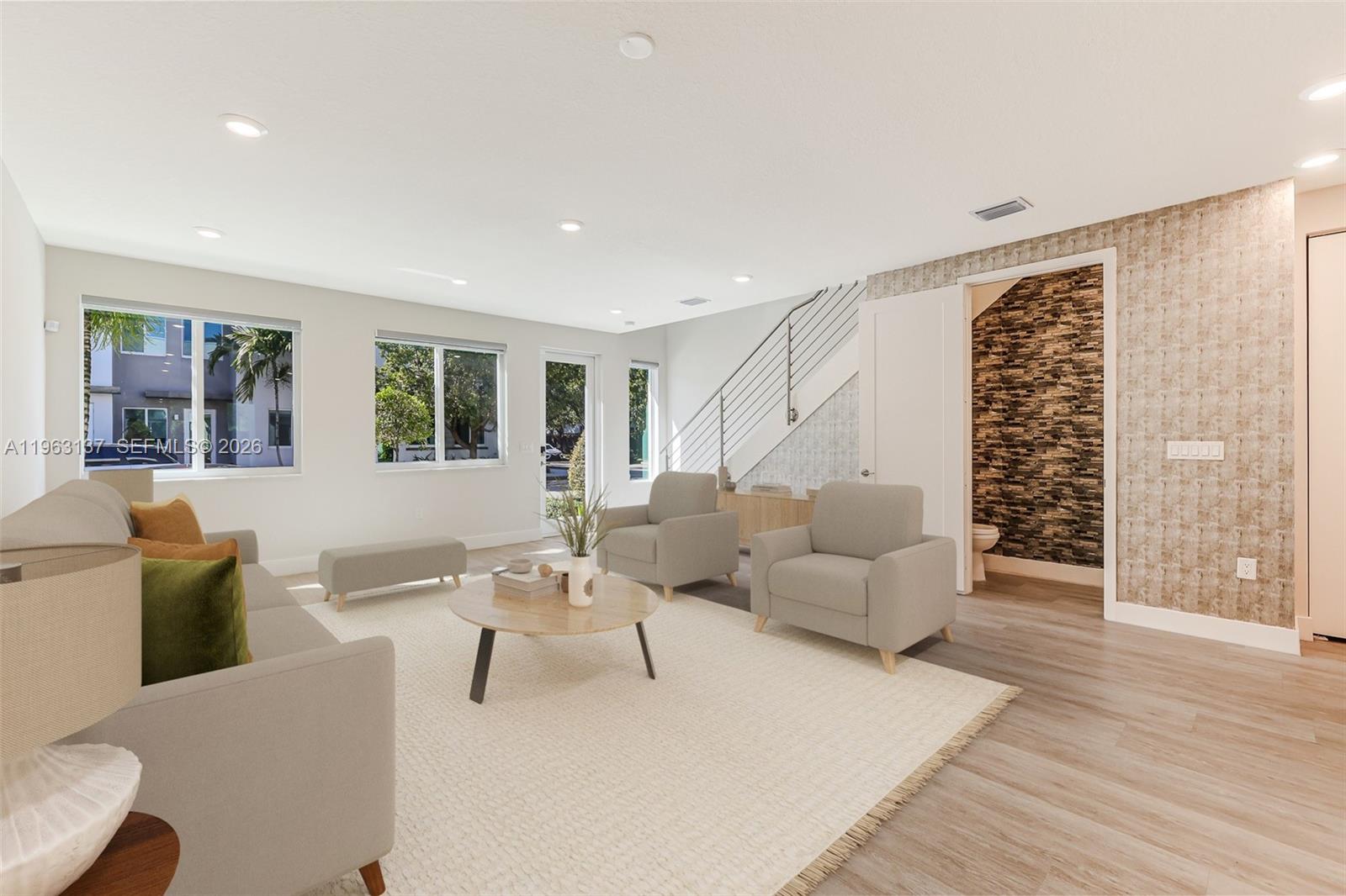 LANDMARK AT DORAL CENTRAL - Residential