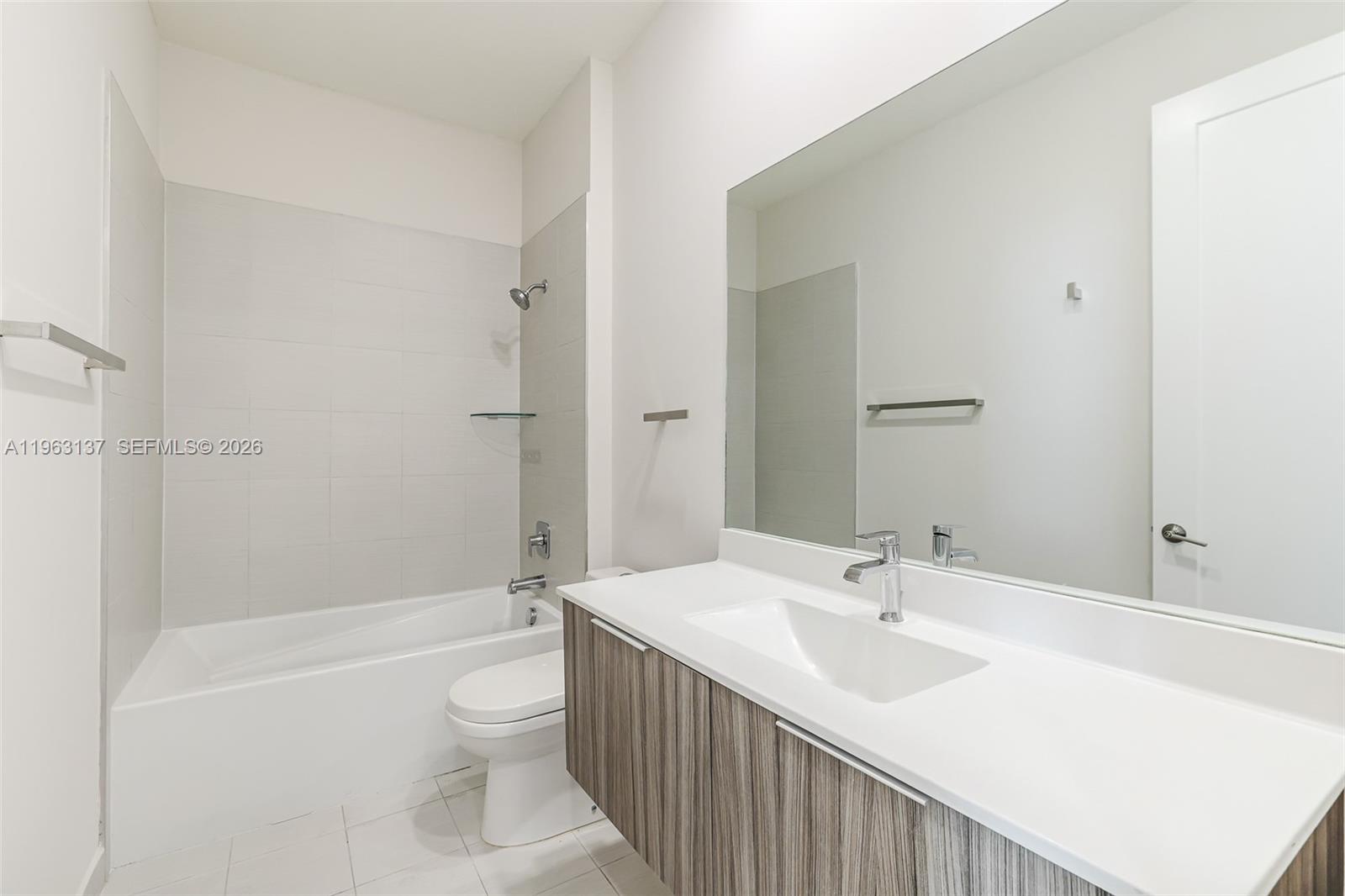 LANDMARK AT DORAL CENTRAL - Residential