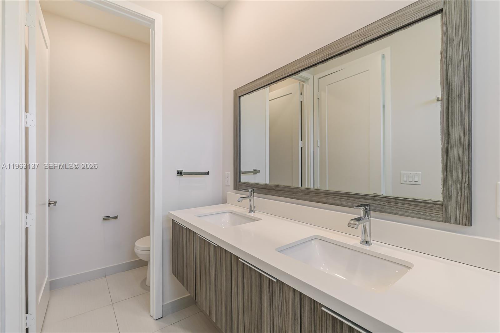 LANDMARK AT DORAL CENTRAL - Residential