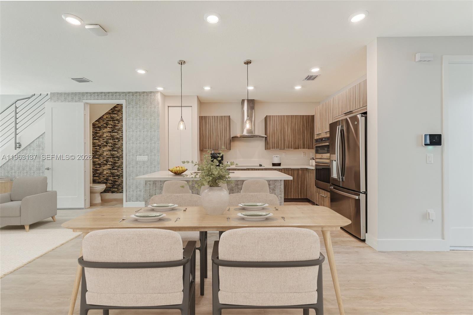 LANDMARK AT DORAL CENTRAL - Residential