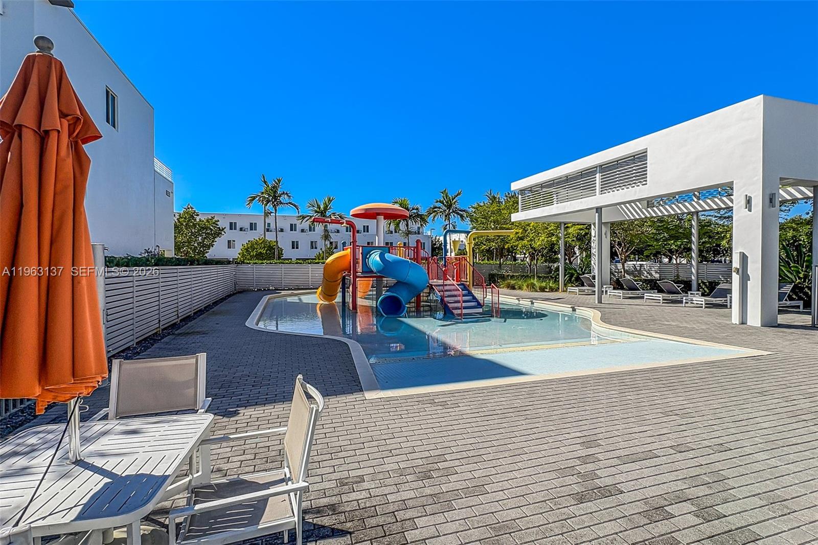 LANDMARK AT DORAL CENTRAL - Residential