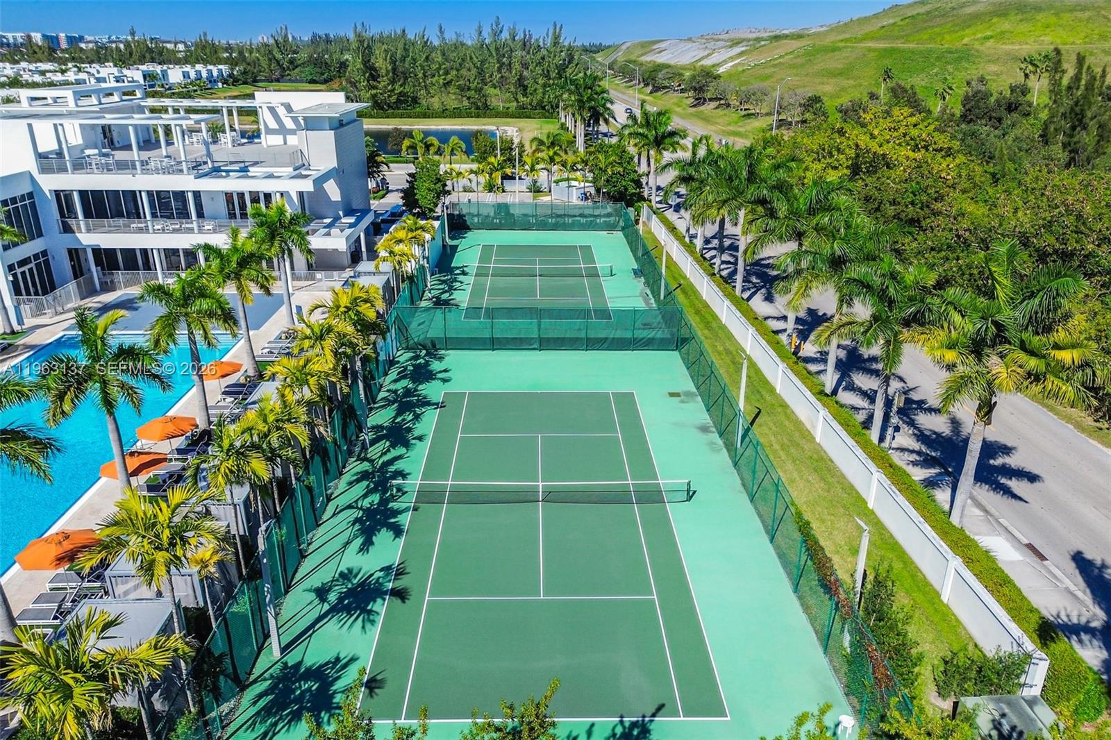 LANDMARK AT DORAL CENTRAL - Residential