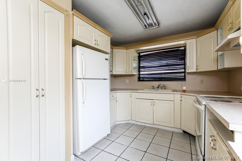 MEADOW WOOD MANOR SEC 10 - Residential