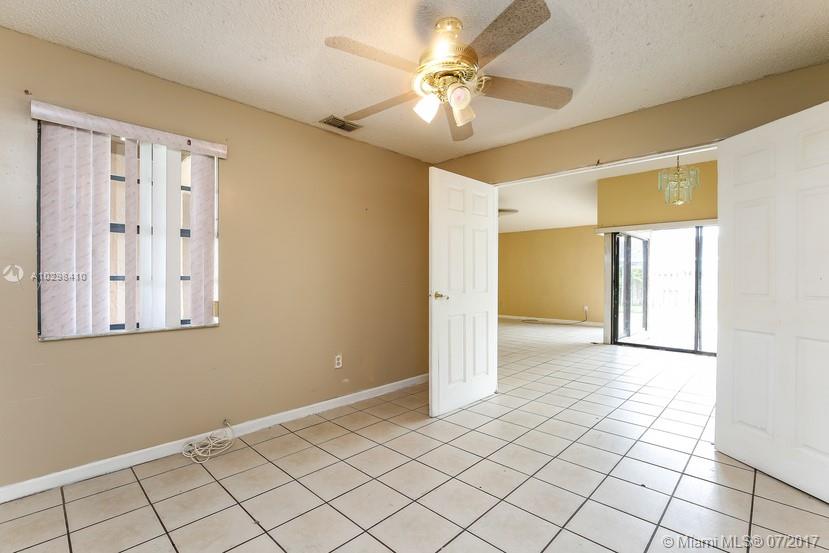 MEADOW WOOD MANOR SEC 10 - Residential