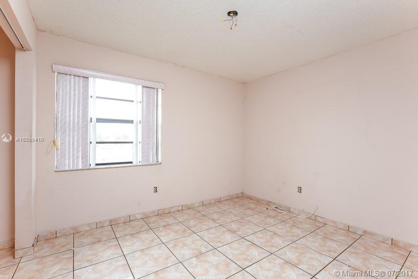 MEADOW WOOD MANOR SEC 10 - Residential