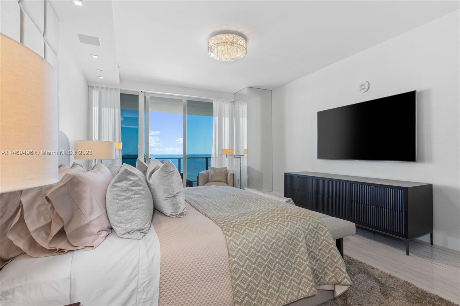 OCEANA KEY BISCAYNE CONDO - Residential