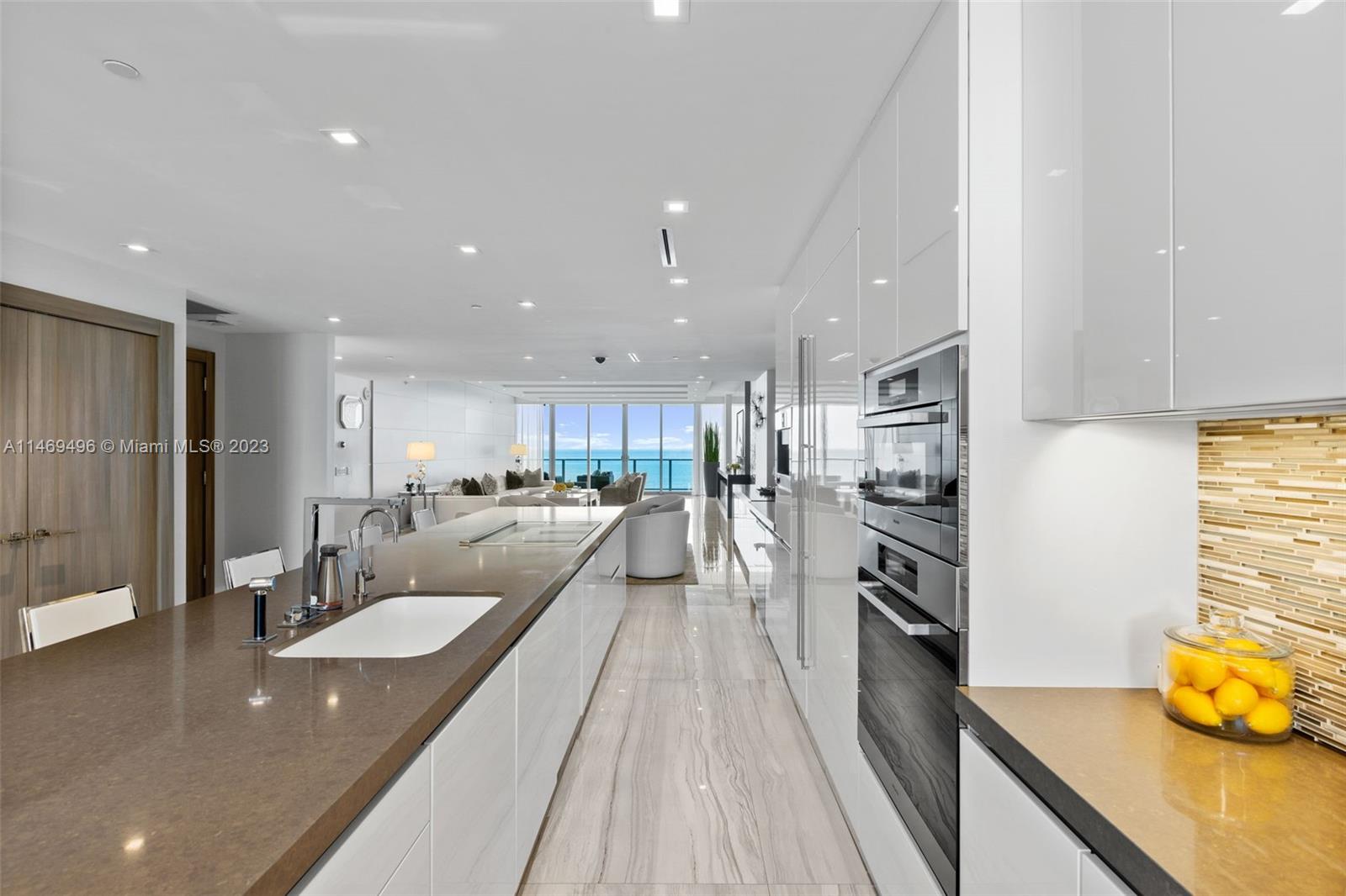 OCEANA KEY BISCAYNE CONDO - Residential