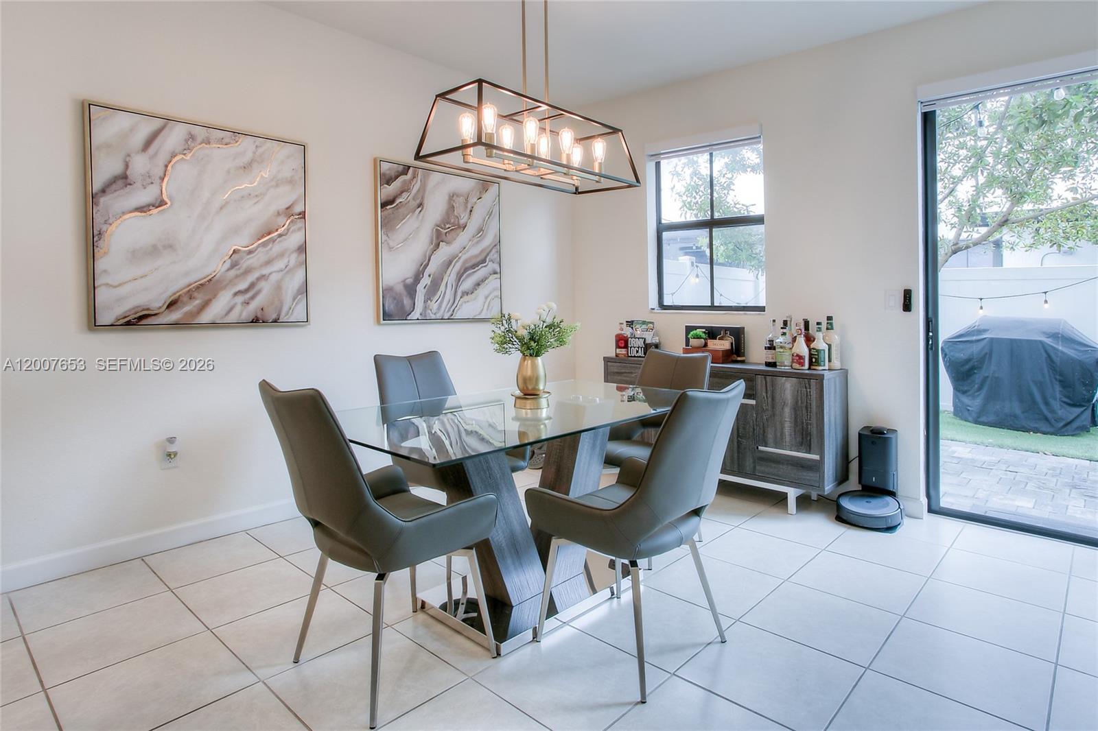 AQUABELLA NORTH REPLAT - Residential