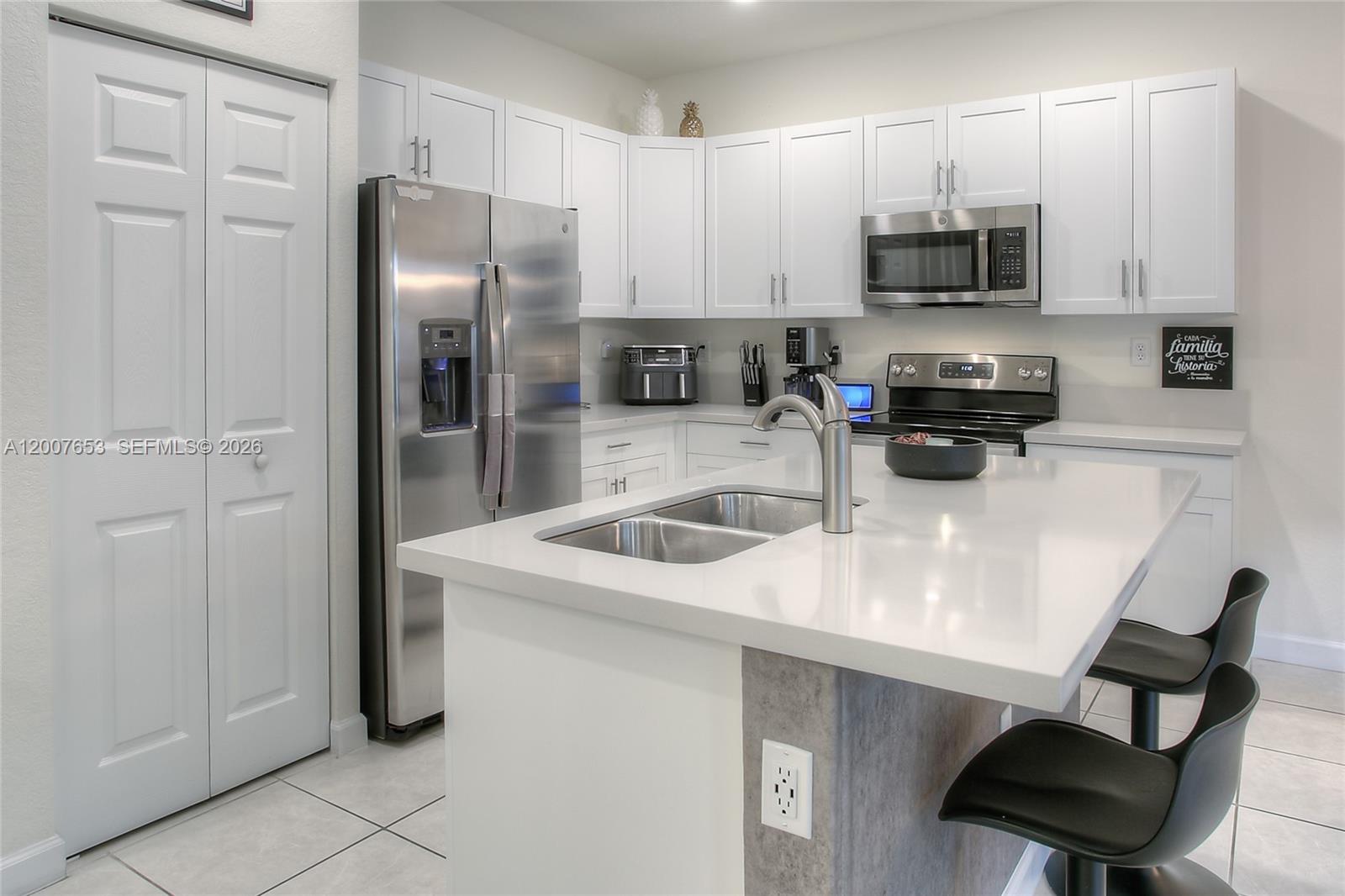 AQUABELLA NORTH REPLAT - Residential