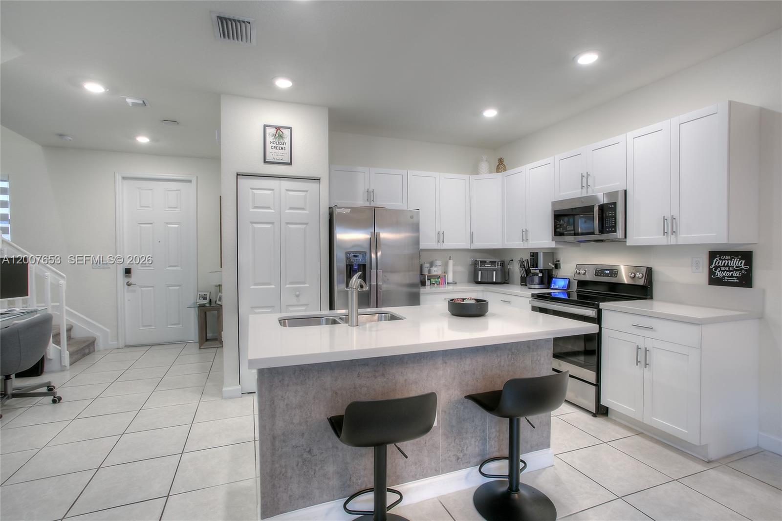 AQUABELLA NORTH REPLAT - Residential