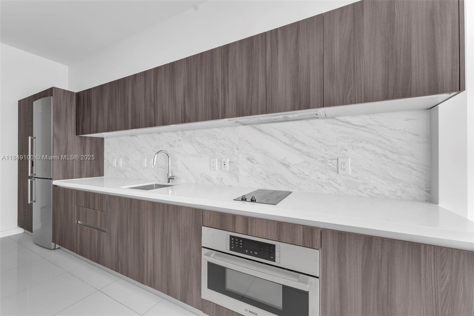 PARAMOUNT MIAMI WORLDCENT - Residential