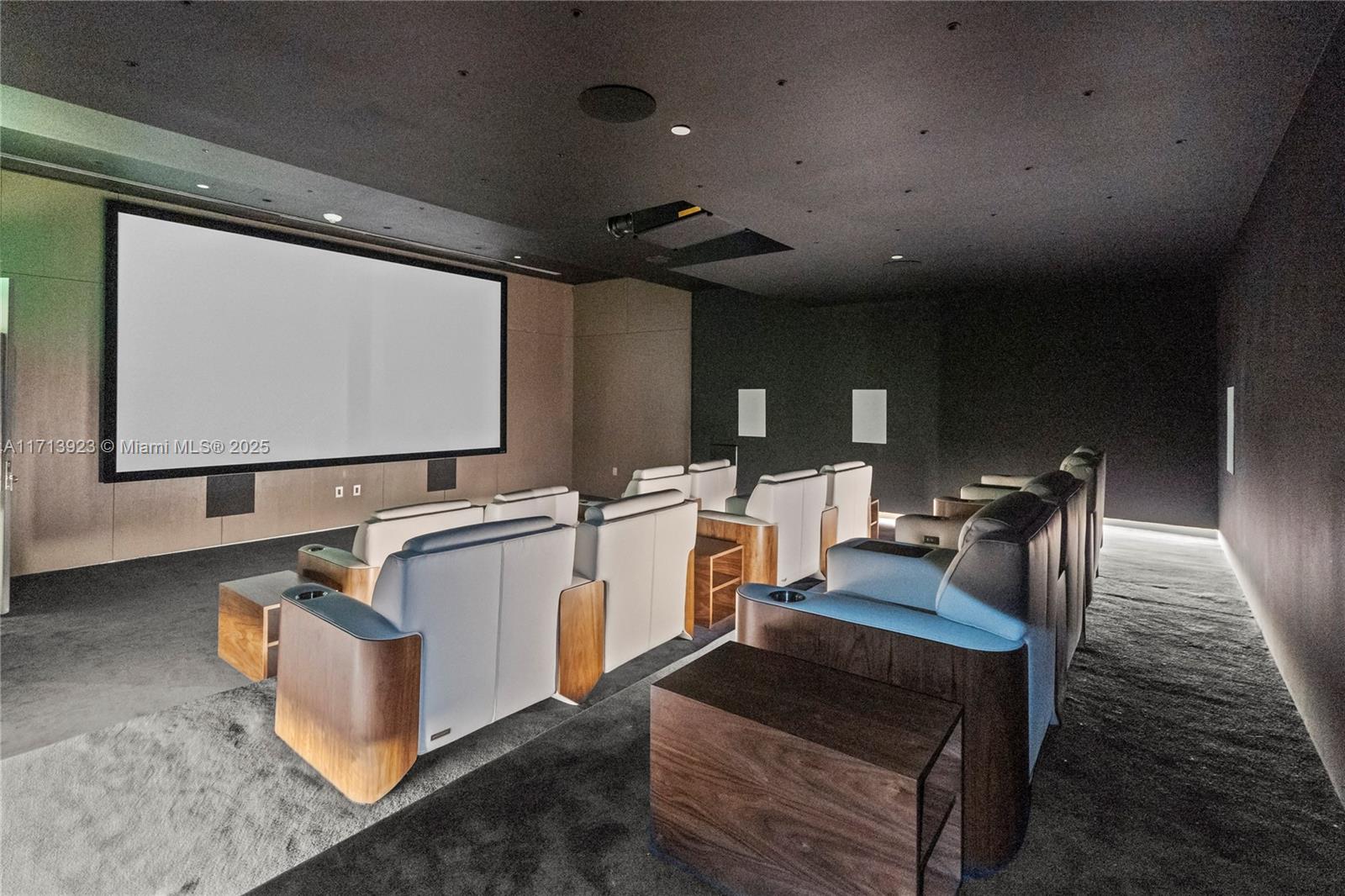 ASTON MARTIN RESIDENCES - Residential