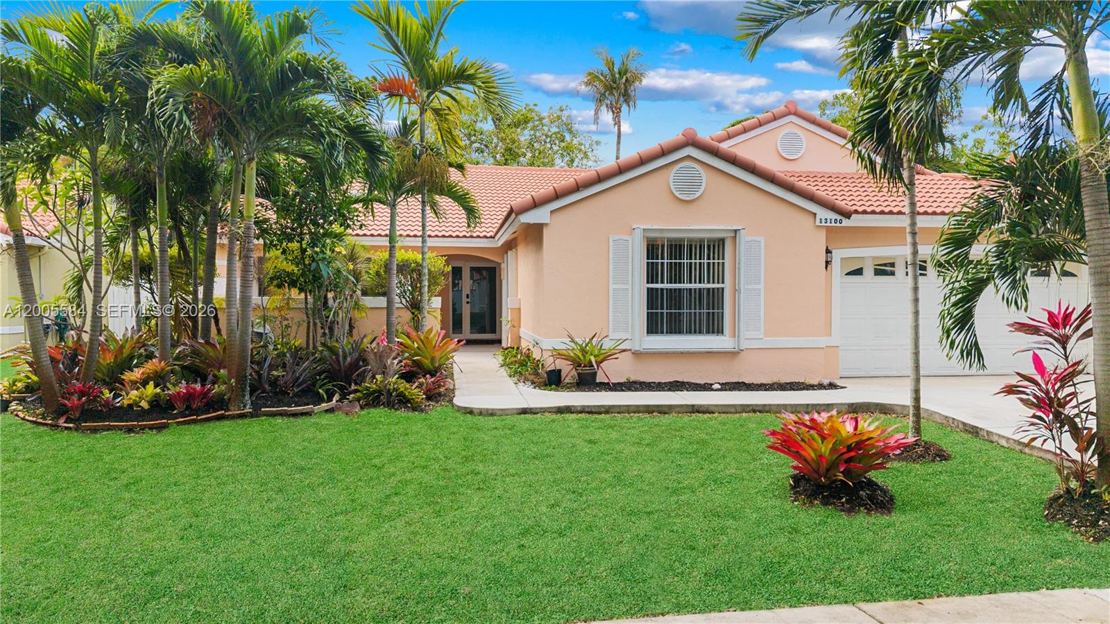 FLAMINGO ESTATES - Residential