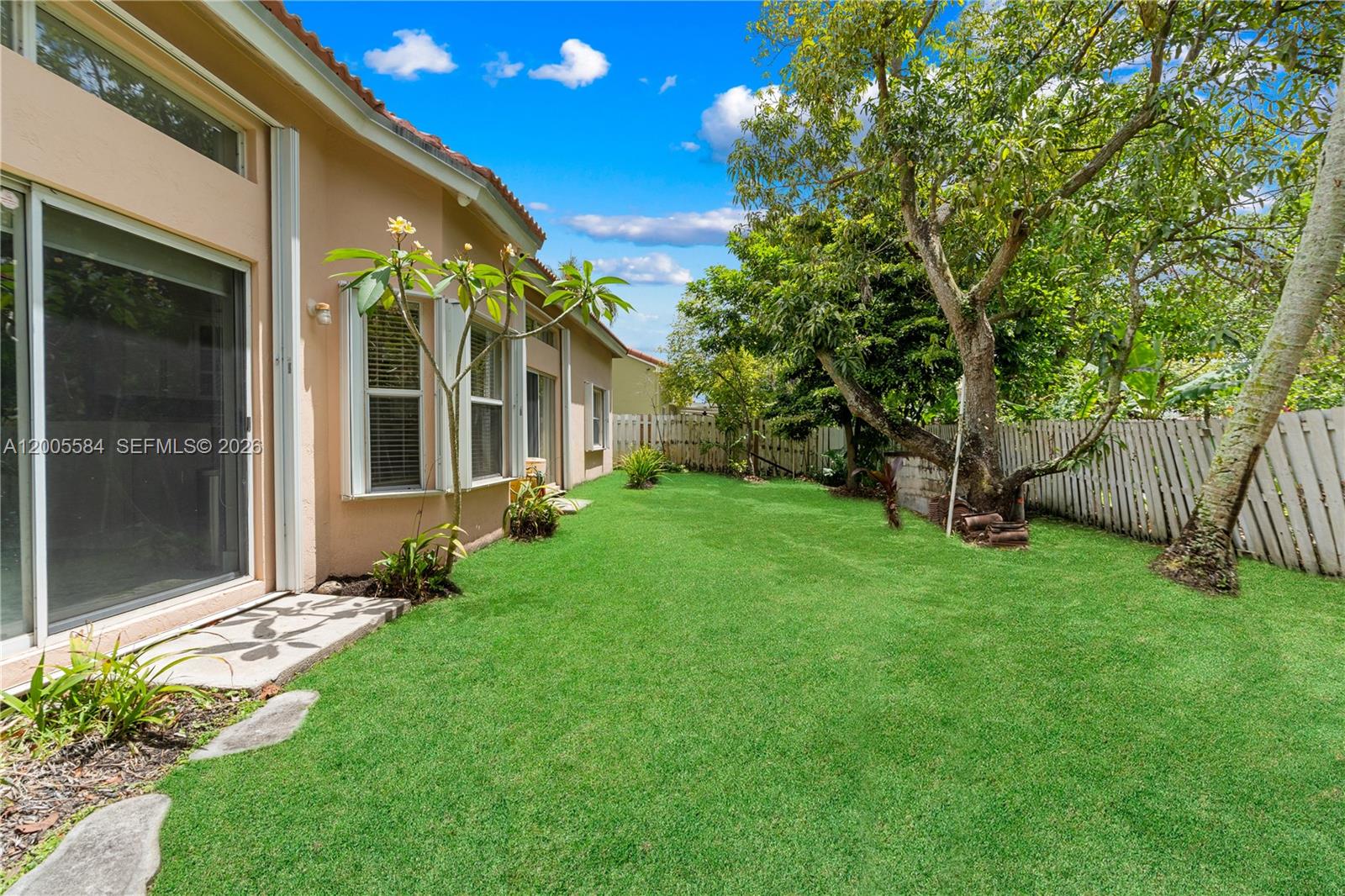 FLAMINGO ESTATES - Residential