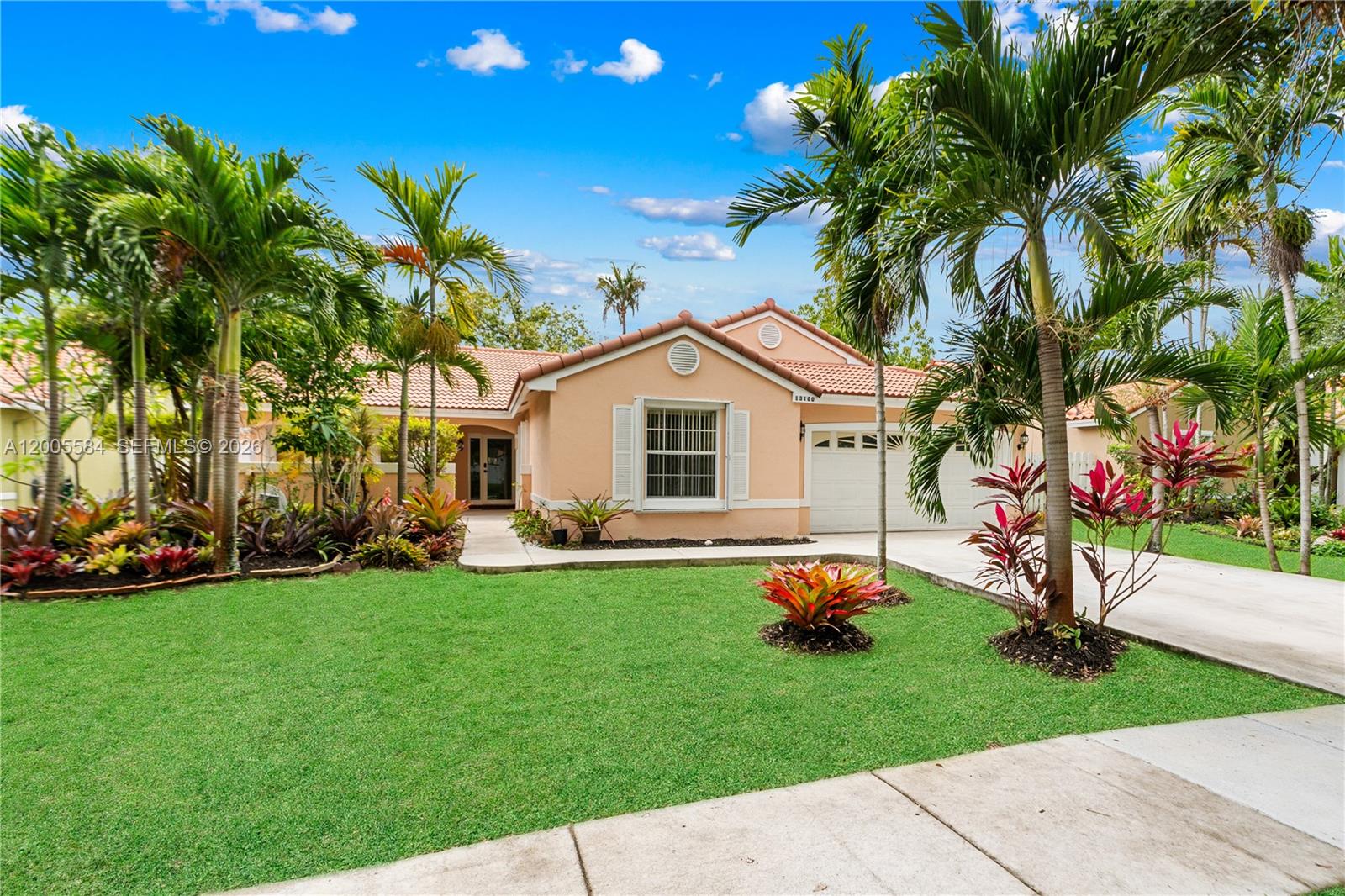 FLAMINGO ESTATES - Residential