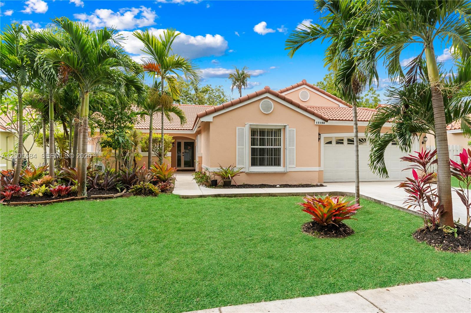 FLAMINGO ESTATES - Residential