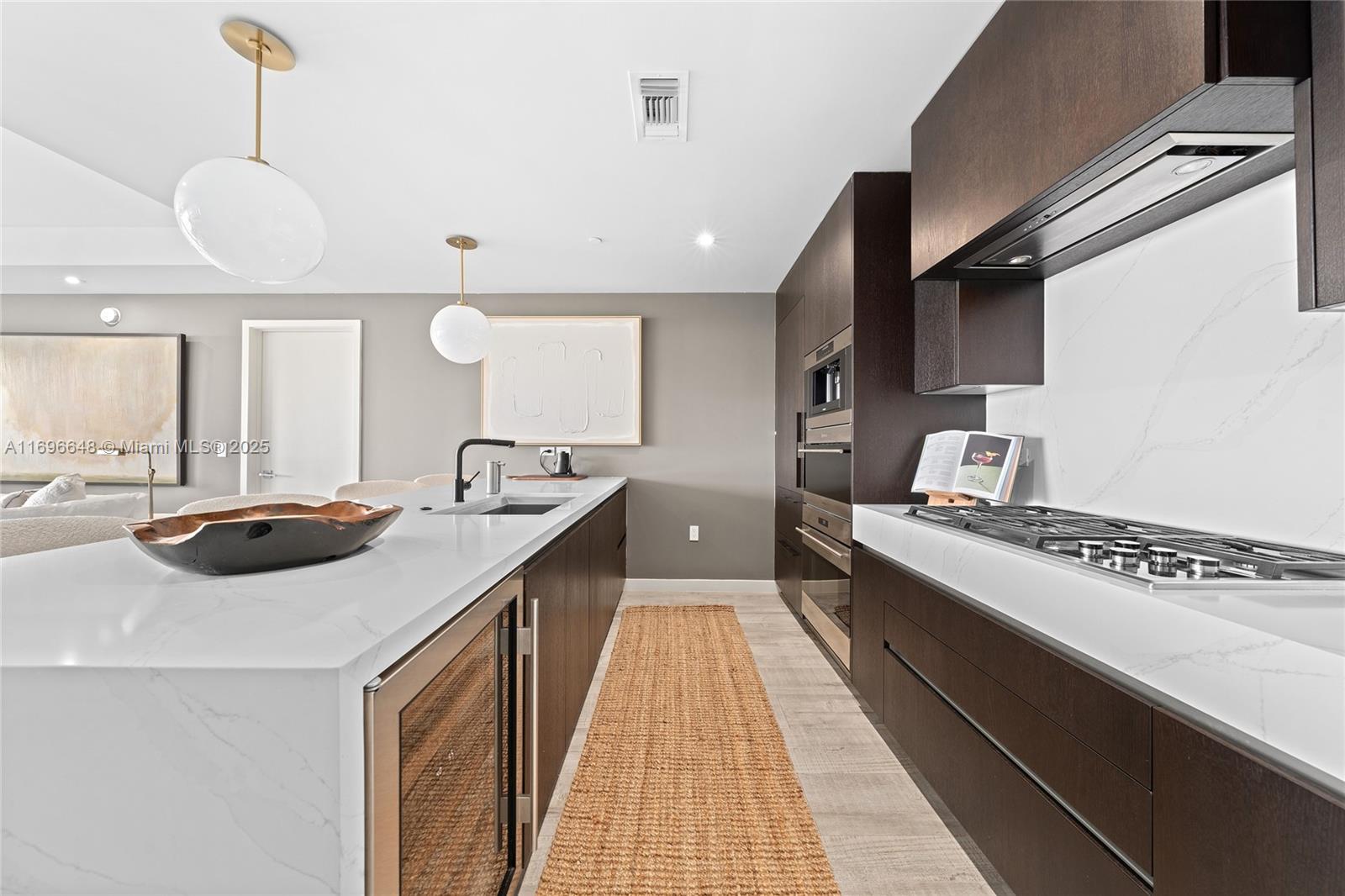 2200 FORT LAUDERDALE BEAC - Residential