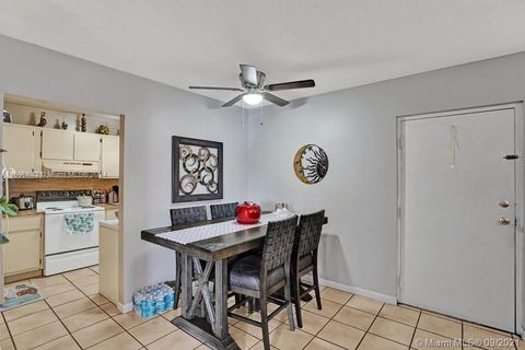 Multi Family in Hialeah FL 1501 42nd St 20.jpg