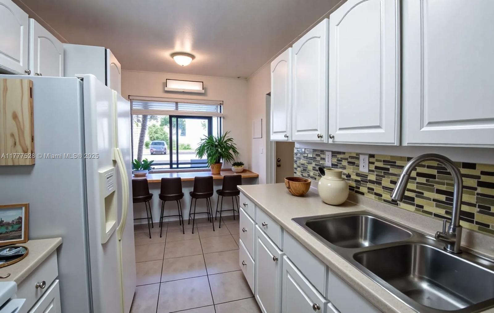 search properties 2 153 Lakeview Dr 101