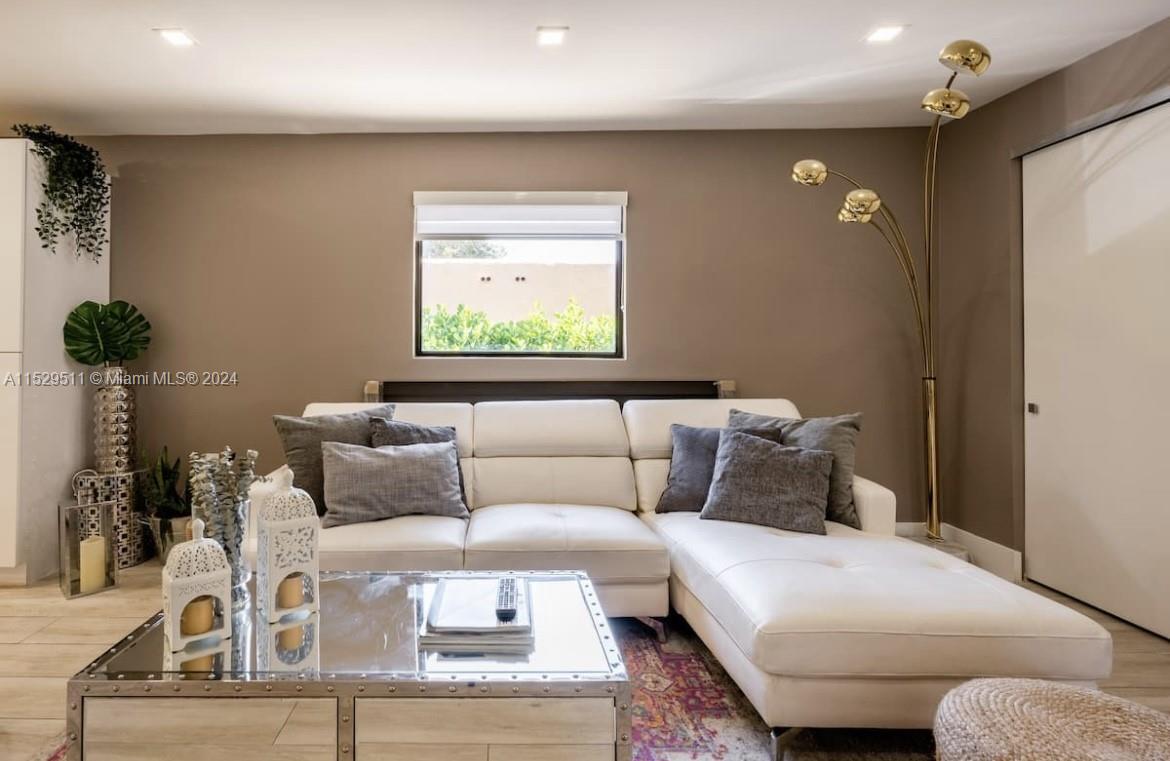 RAILWAY SHOPS ADDN 2ND AM - Residential Lease