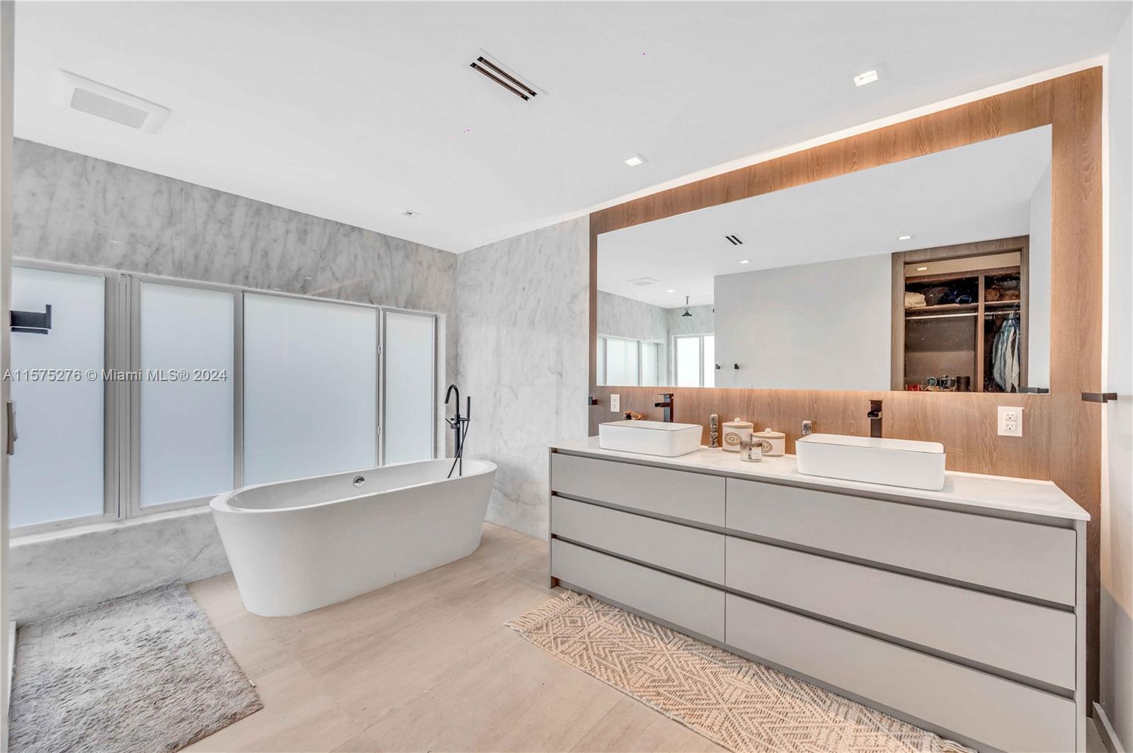 FAIRHAVEN - Residential