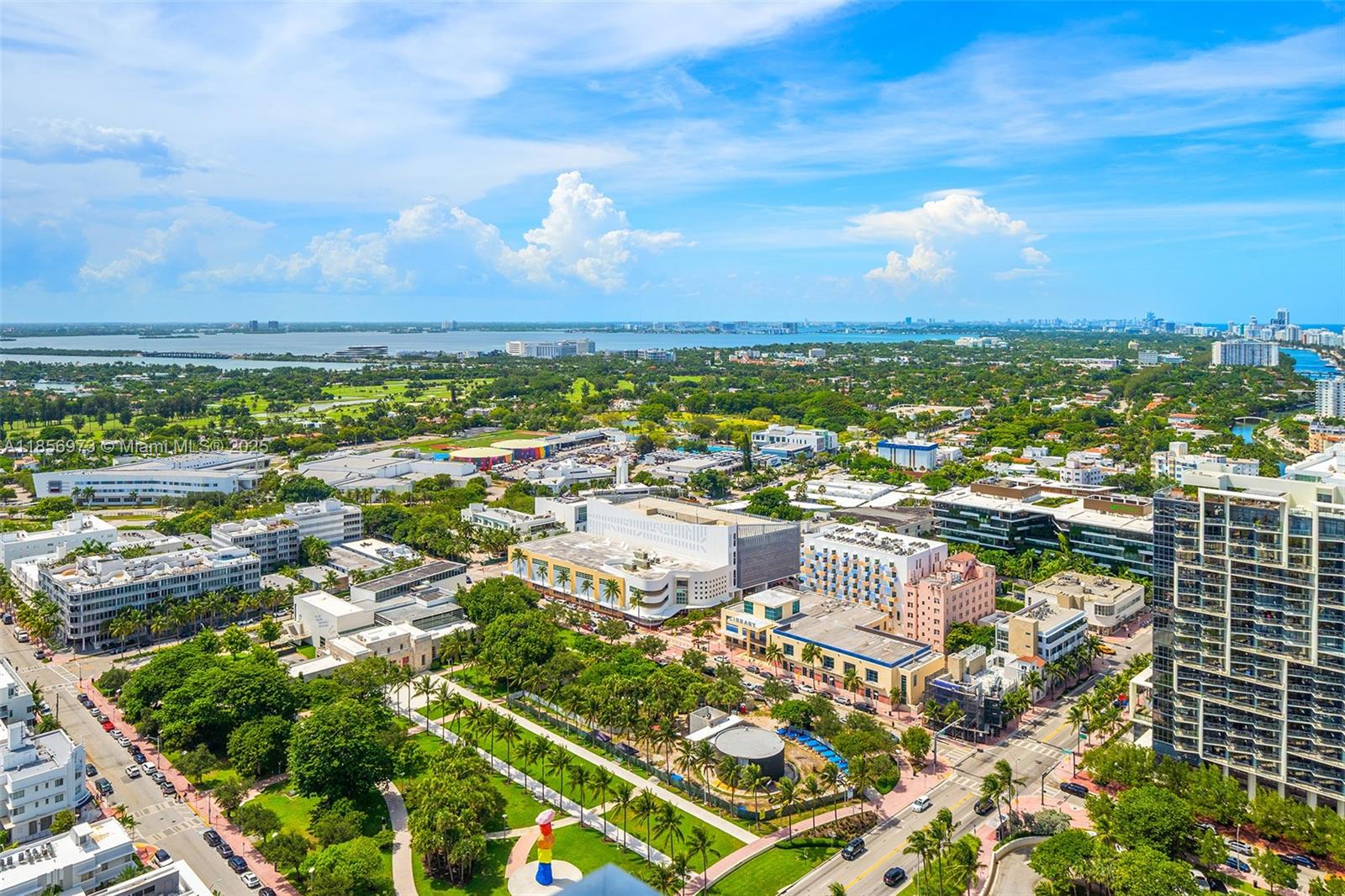 SETAI RESORT & RESIDENCES - Residential Lease