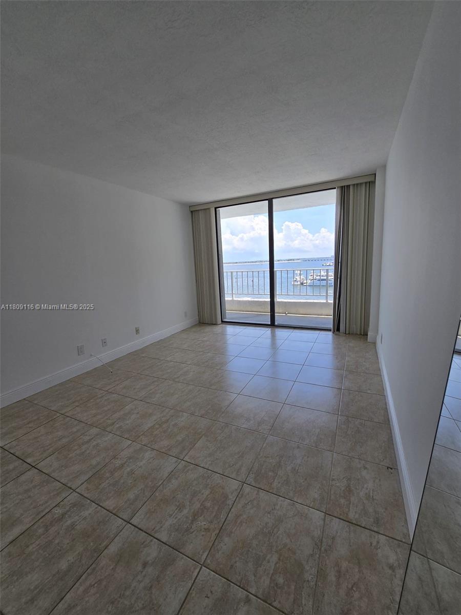BRICKELL HARBOUR CONDO - Residential
