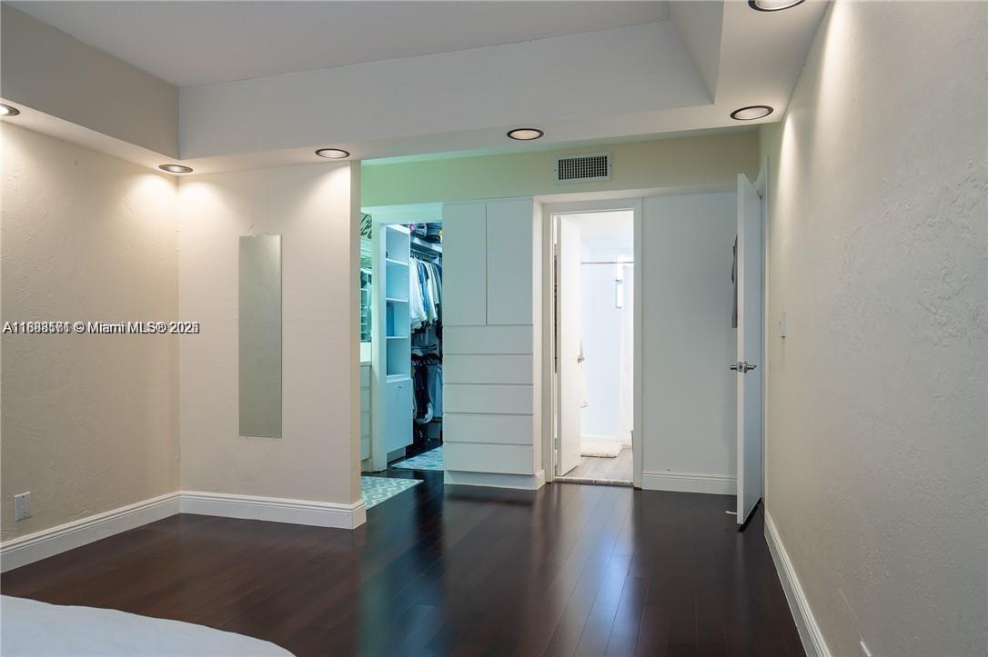 NOVA GARDENS CONDO - Residential Lease