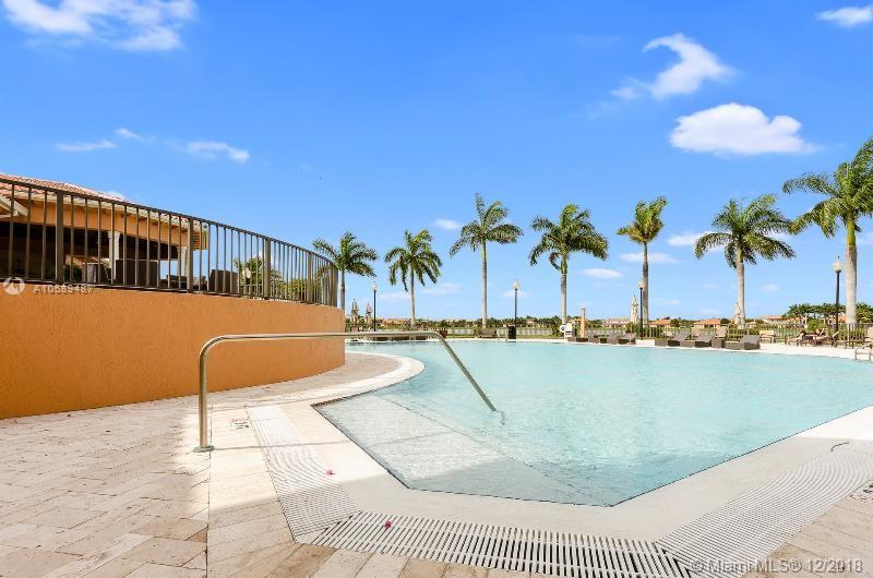 CUTLER CAY - Residential