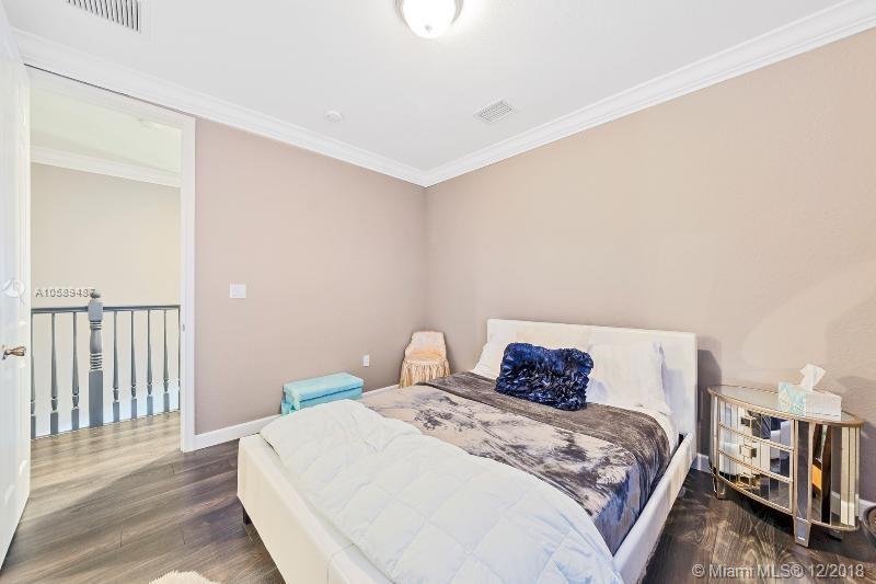 CUTLER CAY - Residential