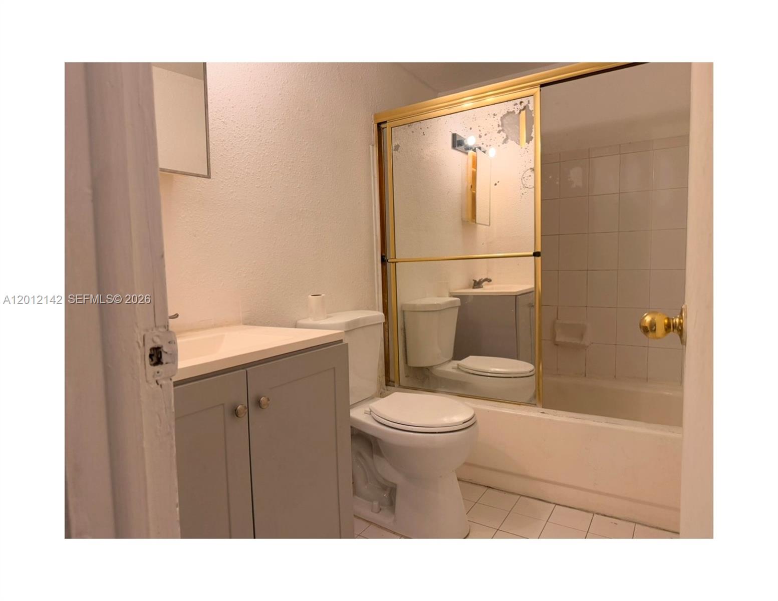 291 NW 177th St C-208